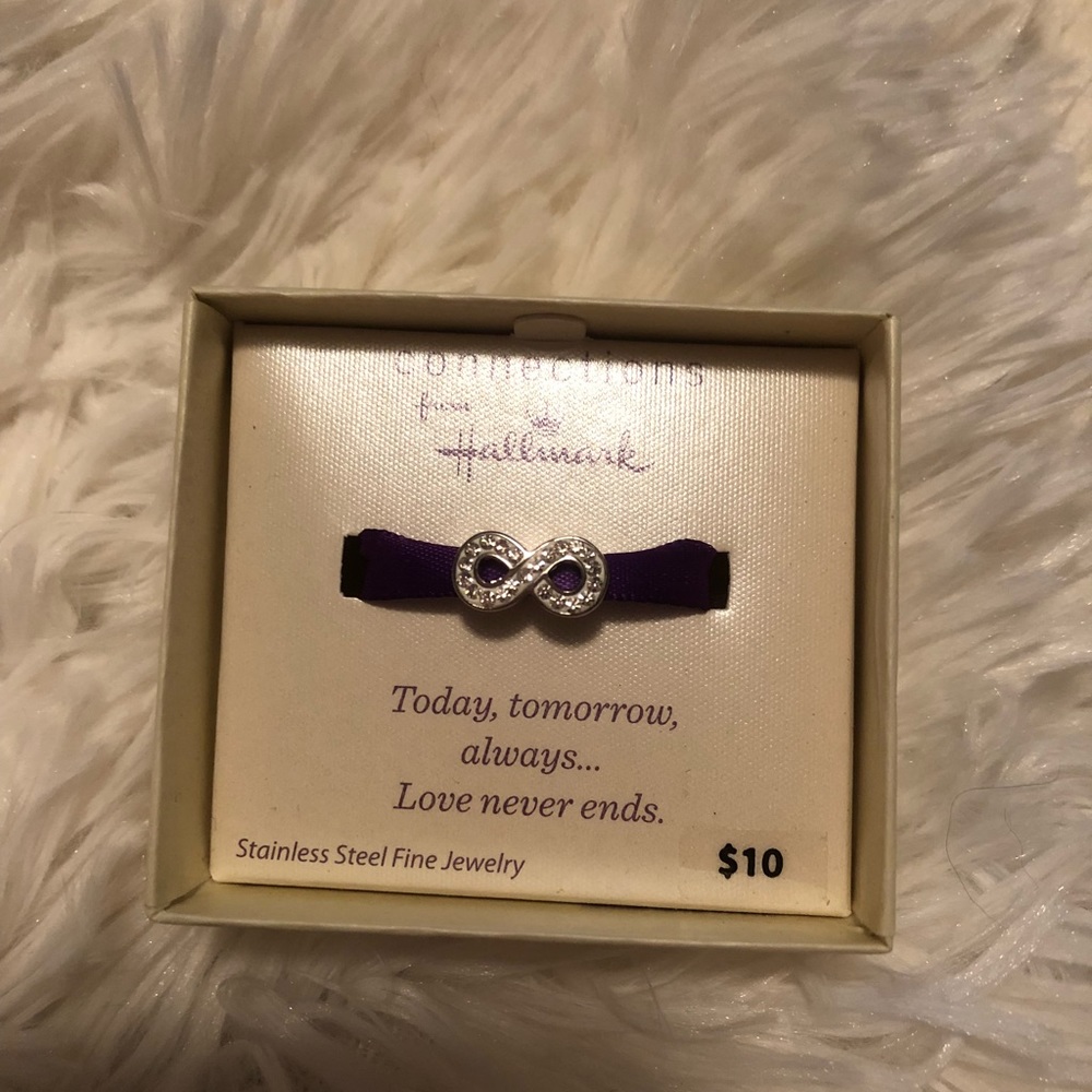 ☁️ Infinity Charm